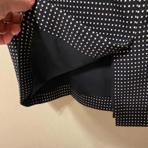 EUC Ann Taylor fully lined black/white pencil skirt, size 8 - Picture 5 of 6